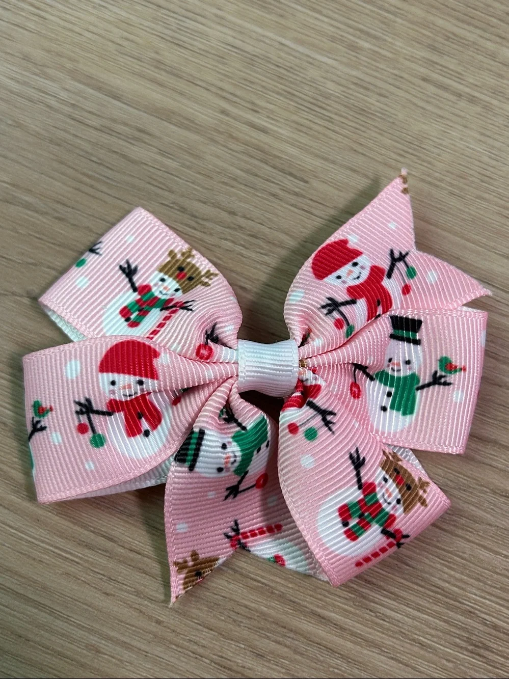 7 Kids Hair Bow Set for Christmas-Holiday Bows, Santa, Hat Clip Hair accessories